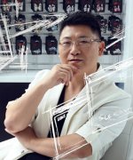 曾昭霞和他的千千氏女儿国