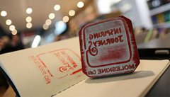 年收入1亿欧元!这家公司怎么靠一个写字浸纸的本子做到的