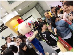为什么越来越多的年轻人选择“逗咖”来减压？