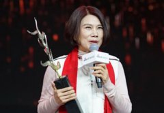 董明珠：格力年终奖每人1万,还给他们送了部手机