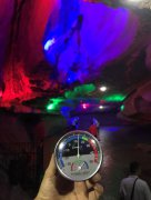 开学季前重庆旅游热 奥陶纪景区减压看世界两不误