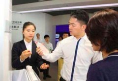 刘强东带队拜访董明珠：被格力的这个“黑科技”惊呆了