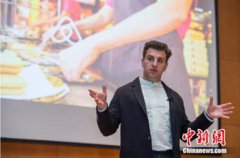 短租鼻祖Airbnb创始人复旦演讲 被问学生毁房事件懵了