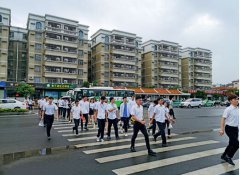 董明珠:1994如果不是我回来,格力有灭顶之灾