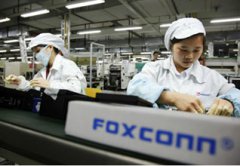 富士康正撕掉代工厂标签，每年出口额占大陆的3.9%