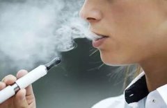 资本宠儿电子烟被315点名 刚起飞罗永浩又遇“风停了”